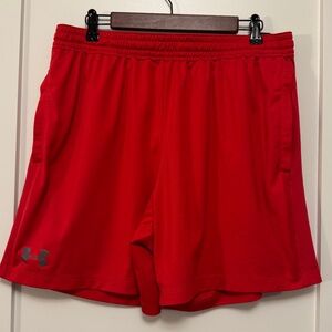 Under Armour Red and Black HeatGear Athletic Shorts XL 7” inseam